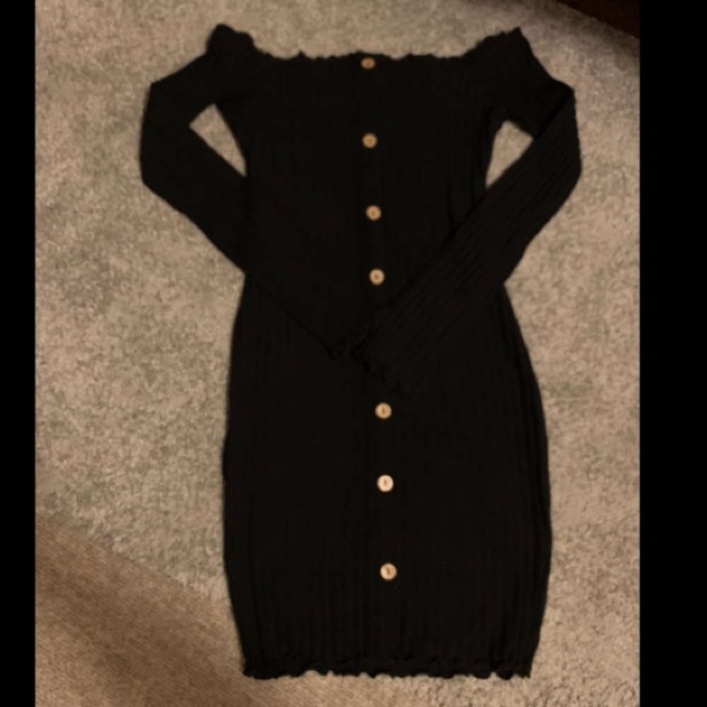 Off the shoulder ribbed dress
